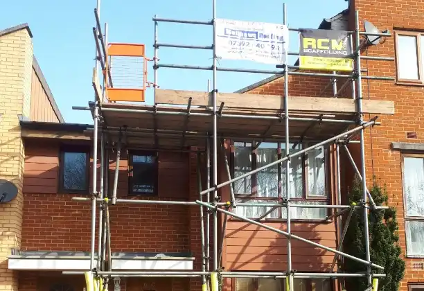 https://scaffoldingincrawley.com/wp-content/uploads/2026/06/RCM-Scaffolding-Ltd-4.webp